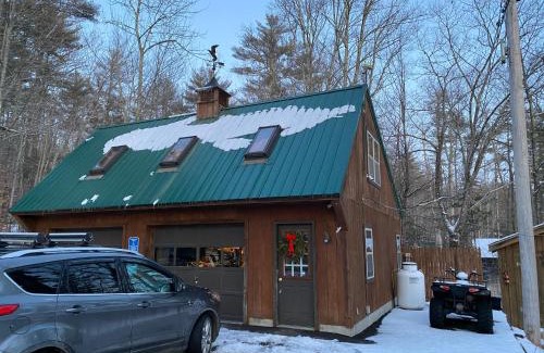 Acton Apartment | Charming studio in-law on Great East Lake