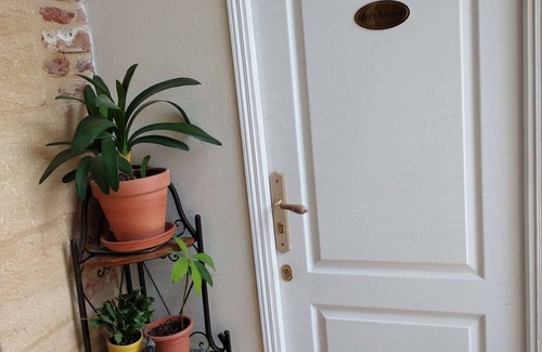 Bergerac Apartment | Charming studio "Le Colombier" - Habitation Saint-Clar Historic Center - WIFI/Netflix
