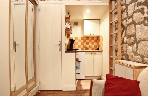 Quartier Sainte-Avoye Apartment | Charming studio near Beaubourg