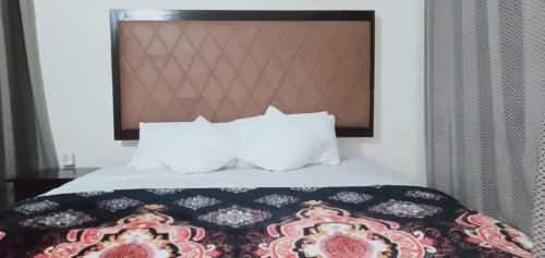 Lahore Boat Rental | Charming Suite - Entire House Near Lahore Airport