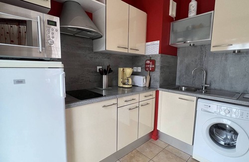 Cambo-les-Bains Apartment | Charming T2 Apartment for 3 in Quiet Area, Close to City Center, with WiFi and Private Parking
