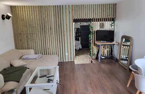 Saint-Acheul Apartment | Charming T2 with south-facing terrace