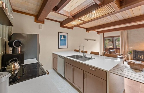 Incline Village House | Charming Tahoe Cabin – 3BR/2BA Retreat