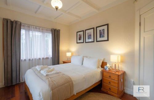 Takapuna House | Charming Takapuna Residence
