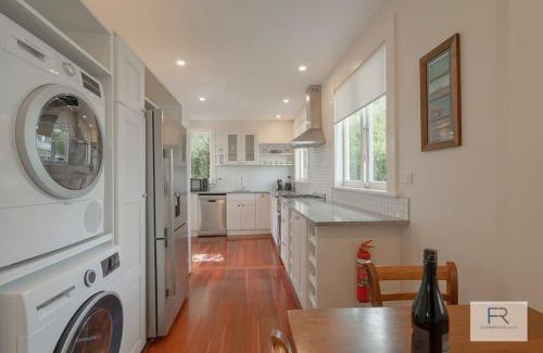 Takapuna House | Charming Takapuna Residence