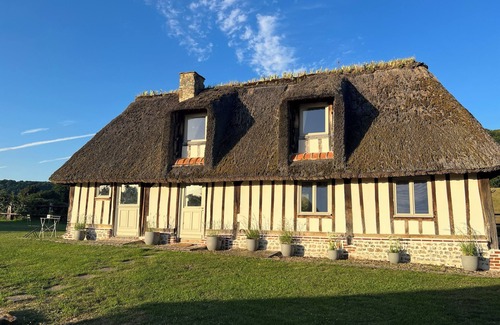 Fierville-les-Parcs House | Charming thatched cottage