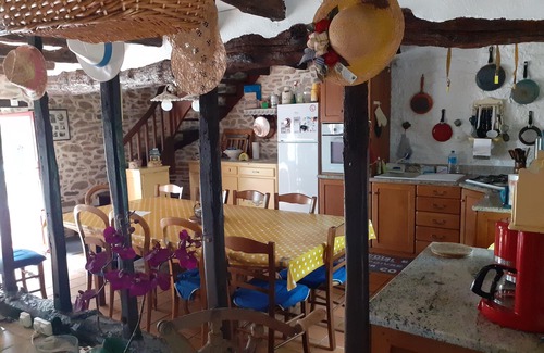 Herbignac House | Charming thatched cottage between land and sea.