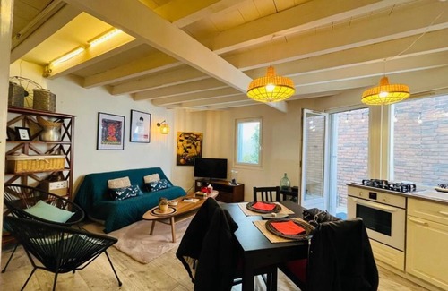 Angouleme House | Charming Town Center House