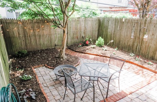 Harrisburg - Hershey House | Charming Townhome in Historic Shipoke