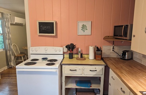 Cocoa Apartment | Charming, treetop Indian River Hideaway