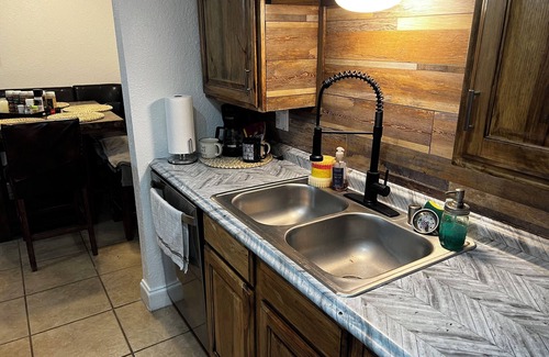 Midland Condo | Charming Two- Bed, Two- Bath Condo with Washer/dryer
