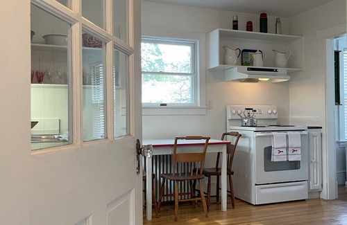 Northeast Harbor Cottage | Charming Two-Bedroom Cottage in Northeast Harbor
