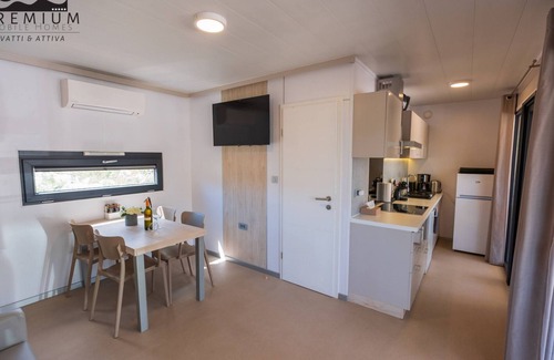 Municipality of Murter House | Charming Two-bedroom Mobile Homes Drage - Mobile Home with Sea View and Terrace