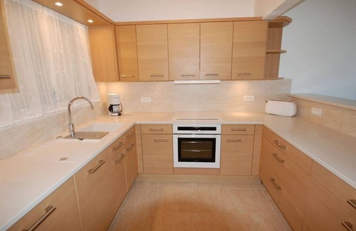 Lurin Apartment | Charming Two-Storey COLONY CLUB A2 Apt - Views!