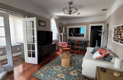Faubourg Delachaise House | Charming Uptown New Orleans Cottage