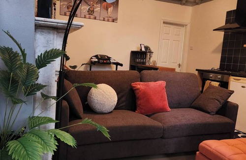 Wolverhampton Apartment | Charming Victorian Apartment in Central Wolverhampton