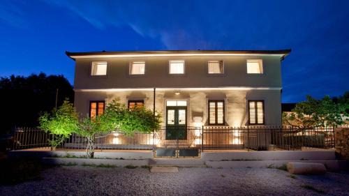 Stanisovi Villa | Charming villa Bea with private pool and volleyball