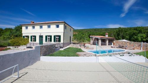 Stanisovi Villa | Charming villa Bea with private pool and volleyball