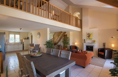 Rouzede Villa | Charming villa in Rouzède with private garden
