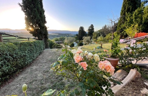 Collevalenza Villa | Charming Villa in "The green heart of Italy "with large garden and private pool