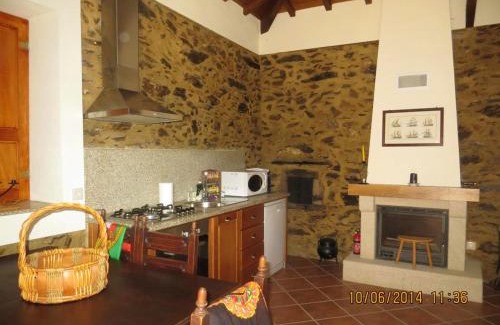 Espinho Villa | Charming Villa near Anta with Private Pool