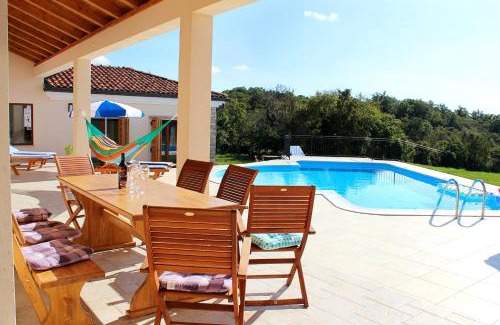 Gradisce Villa | Charming Villa near Žminj with Private Pool
