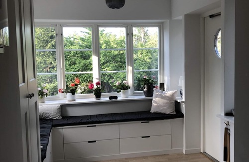 Saltsjo Boo Villa | Charming villa close to nature, lake and ocean and 25 mins to Stockholm center