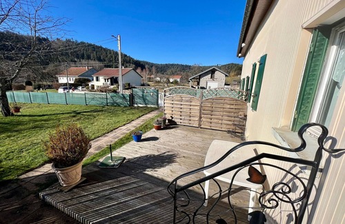 Biffontaine Cottage | Charming Village Retreat: Cozy Cottage with Garden, Near Trails & Skiing, Pet-Friendly!