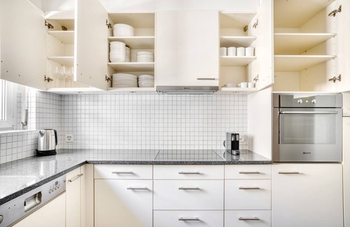 Basel City Centre Apartment | Charming Vorstädte 3 Room w/Storage, 10 mins to Market, by Blueground