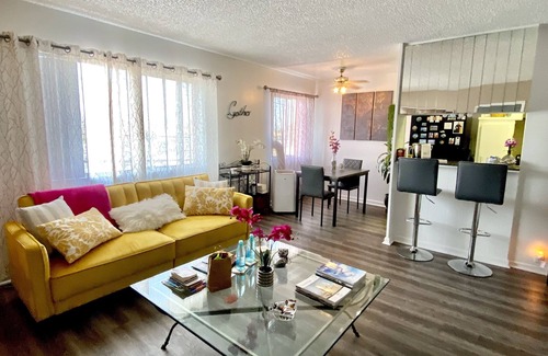 Hawthorne Apartment | Charming well located Apt for business traveler or a couple