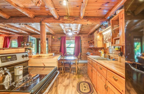 Wellesley Island Cabin | Charming Wellesley Island Cabin Near State Parks