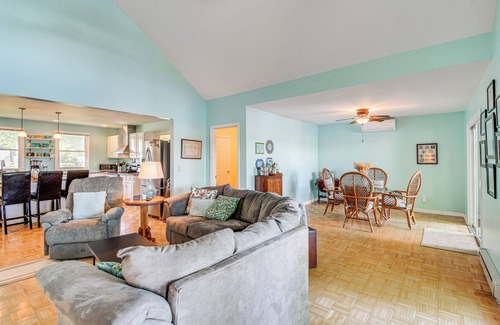 Wolcott Cottage | Charming Wolcott Cottage w/Fire Pit & Mini Dock