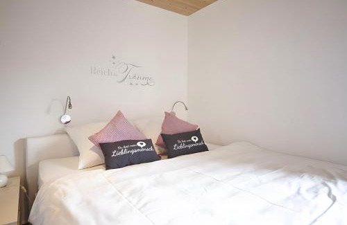 Schmieh Apartment | Charmingsuite