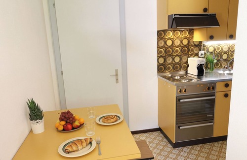 Martina Apartment | Chasa Betty - Garden apartment in the border triangle