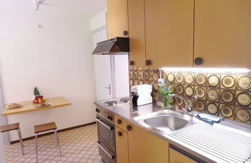 Martina Apartment | Chasa Betty - Garden apartment in the border triangle