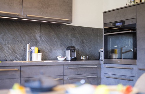 Vulpera Apartment | Chasa Valambrun 1001: High quality renovated 2½-room apartment right next to the golf course