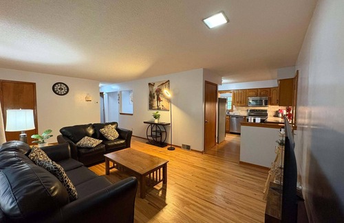Chaska House | Chaska Retreat with Home Theater Near Ren Fest, and Many Other Attractions