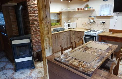 Vlkolinec Ski Chalet | Chata Evka