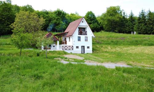 Banska Bystrica Ski Chalet | Chata Holý Vrch - oáza kľudu a pokoja