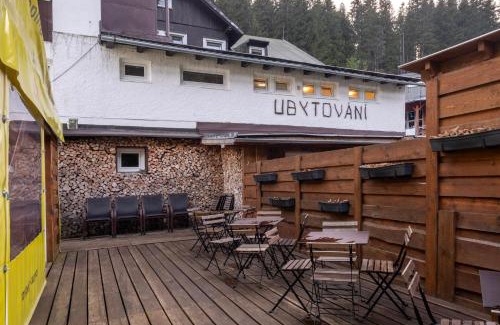 Pec pod Snezkou Hotel | CHATA LESOVNA