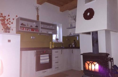Huty House | Chata Linda