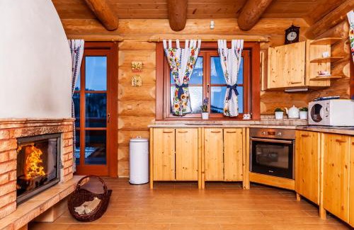 Bobrovnik Ski Chalet | Chata na brehu Liptovskej Mary