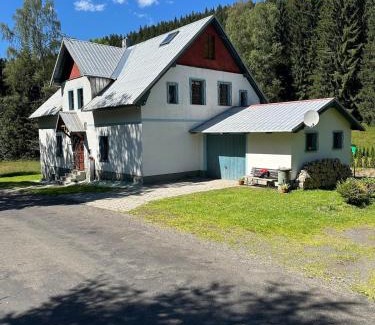 Bozi Dar House | Chata Zlatý Kopec