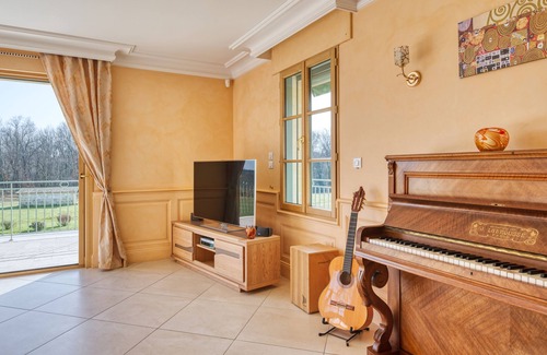 Petit-Palais-et-Cornemps Villa | CHÂTEAU 5★ Wedding, anniversary, seminar. Heated pool, sauna, billiards, wine cellar