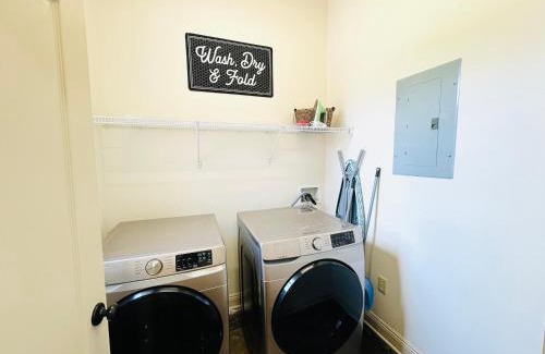 Pine Grove Apartment | Chateau 13