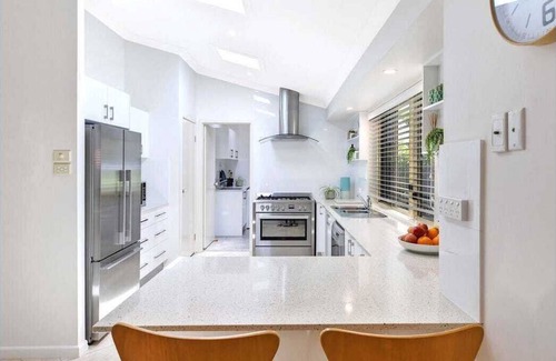 Bateau Bay House | Château Bateau perfect for multiple families w/pool & 600m from beach
