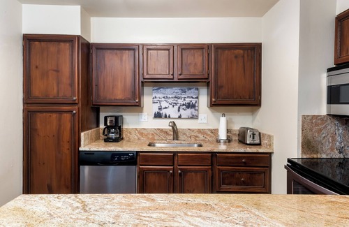 Vail Condo | Chateau Christian | 210 - 2 Bedroom Platinum