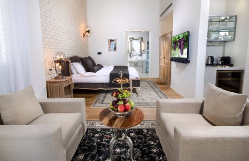 Nof Kinneret Hotel | Chateau Glili - Adults Only