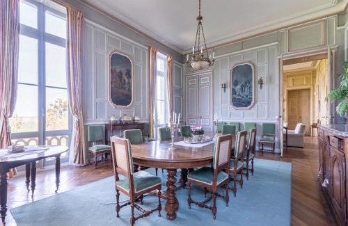 Dangeul Villa | Château in Sarthe with Heated Pool