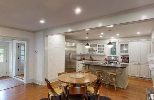 Ansley Park Apartment | Chateau Marminty